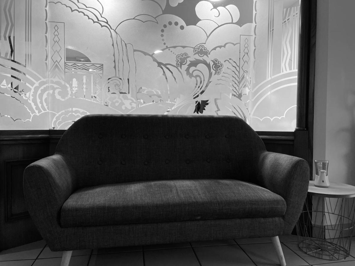 Hotel Sophie Briouze Buitenkant foto