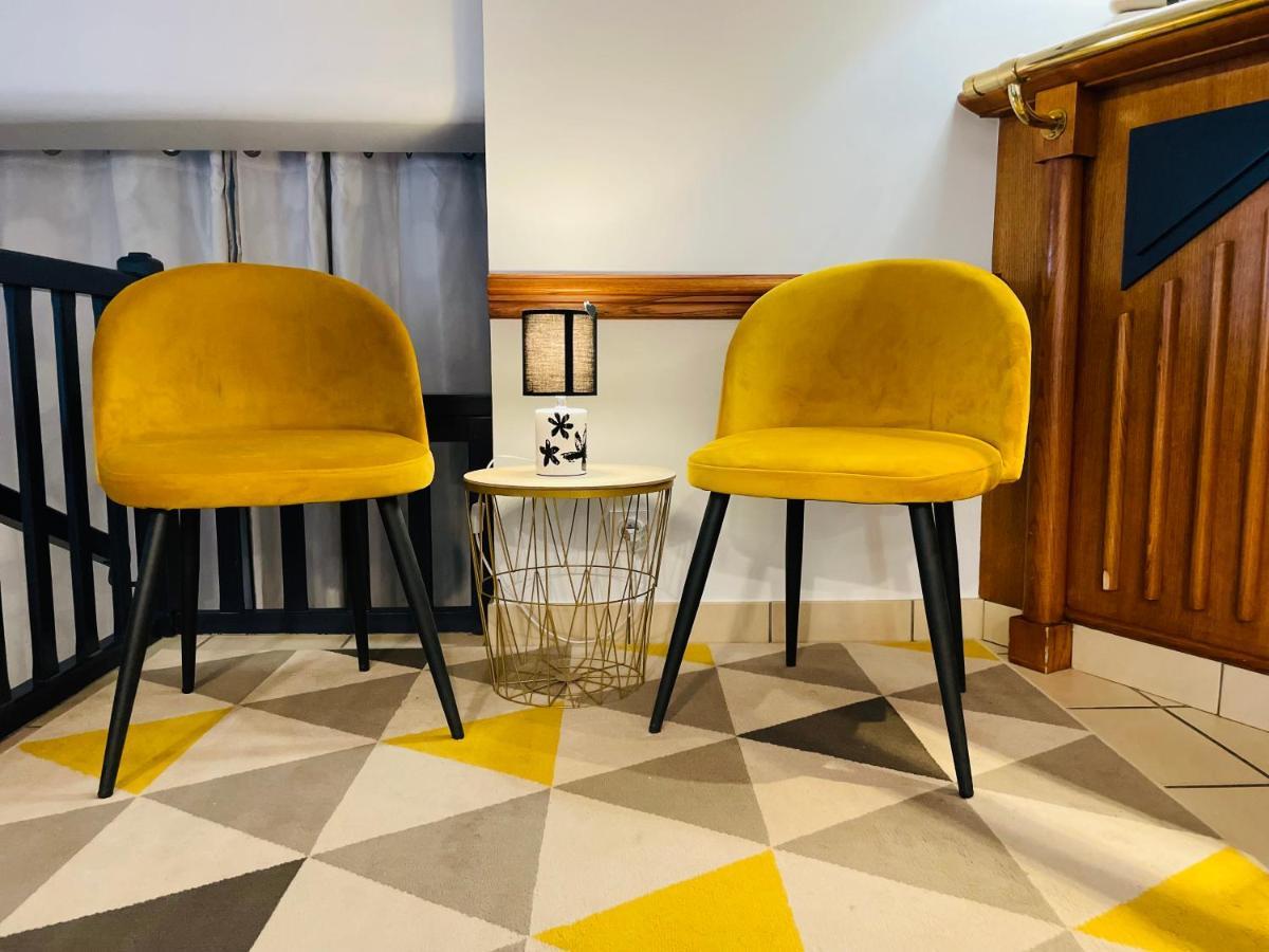 Hotel Sophie Briouze Buitenkant foto