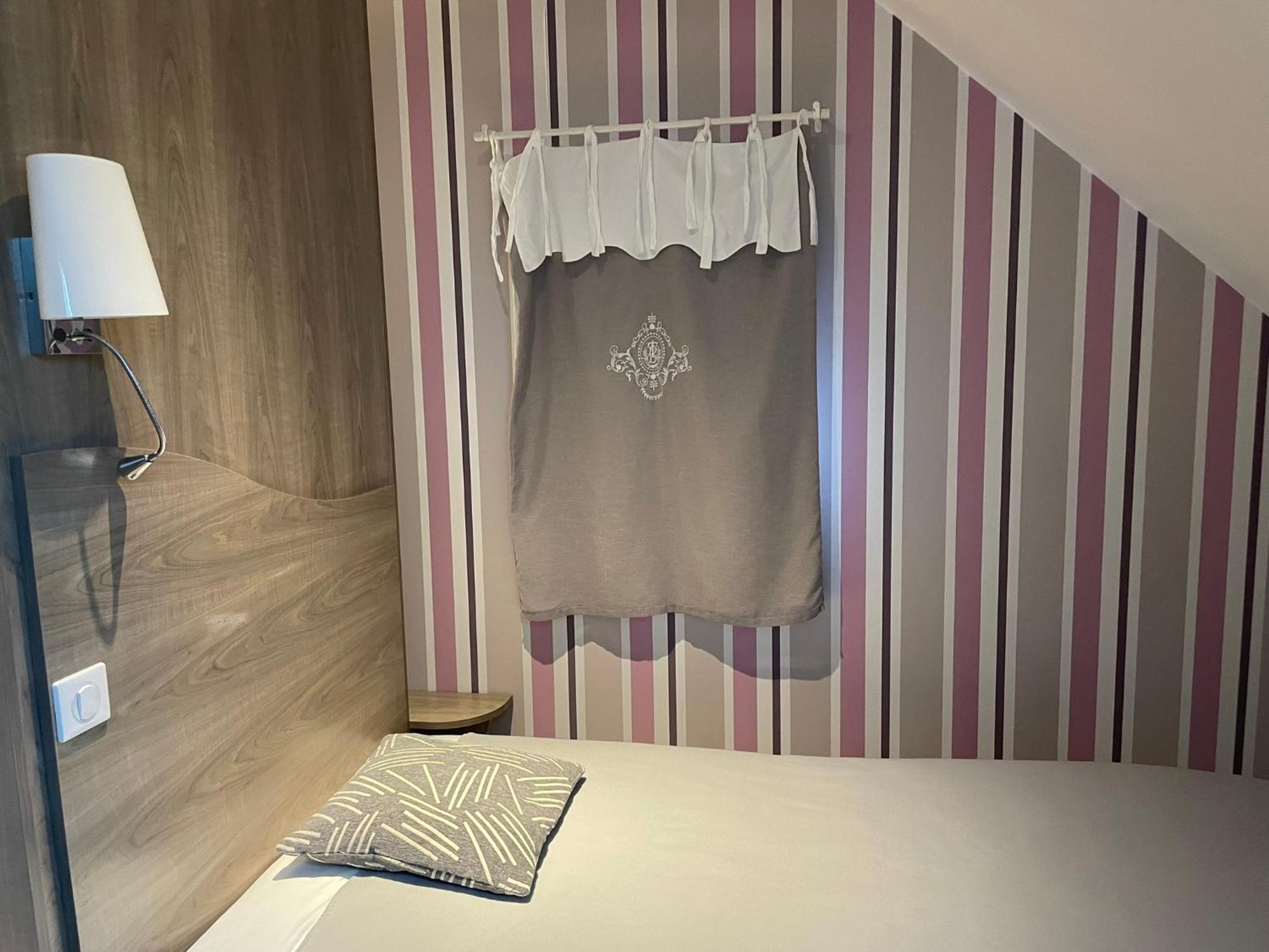 Hotel Sophie Briouze Buitenkant foto