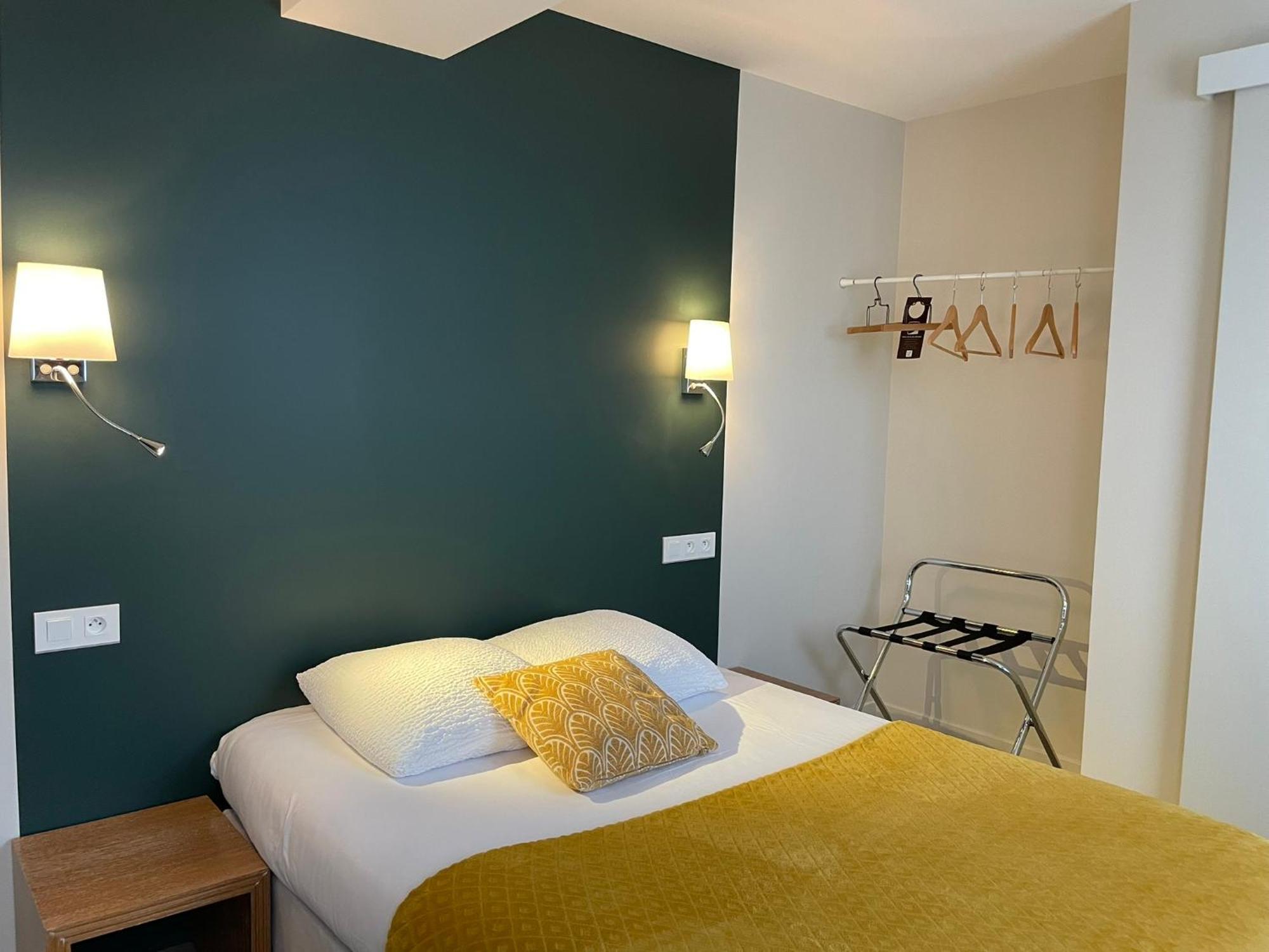 Hotel Sophie Briouze Buitenkant foto