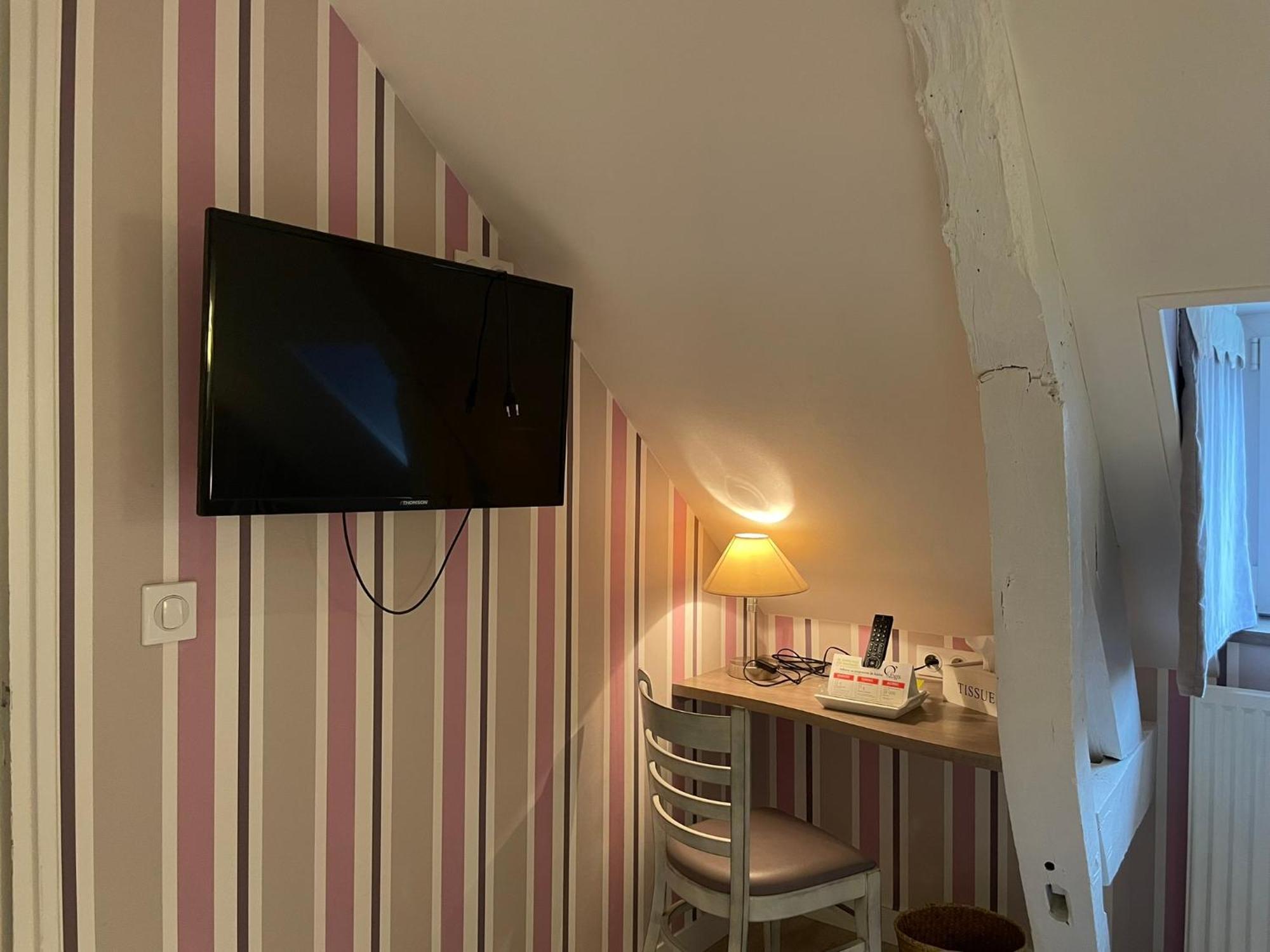 Hotel Sophie Briouze Buitenkant foto