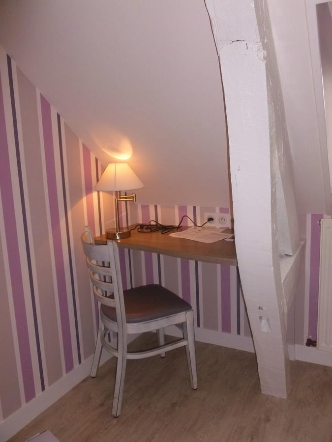 Hotel Sophie Briouze Buitenkant foto